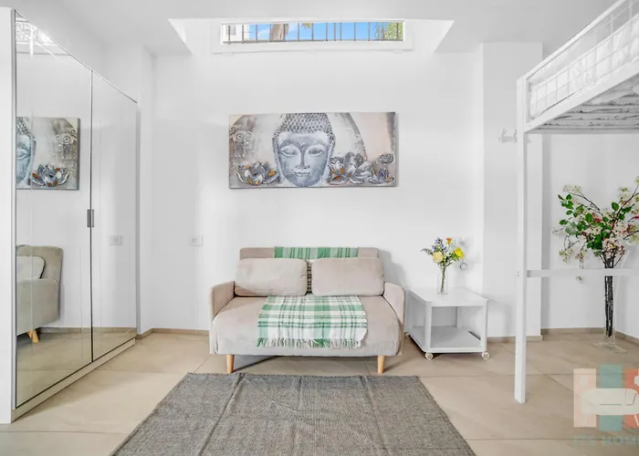 Zu12 Bright & Spacious In - Your Perfect *