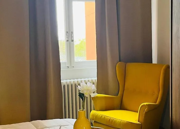 Entire 200 Meters From The Blue Metro Line Apartman