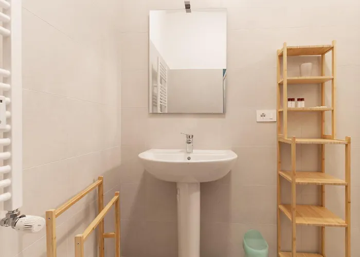 Apartment Guesthost - Comfy Near Gambara Mm1