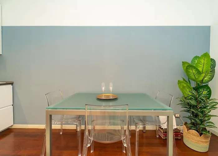 Modern In With Wifi And Ac Милан