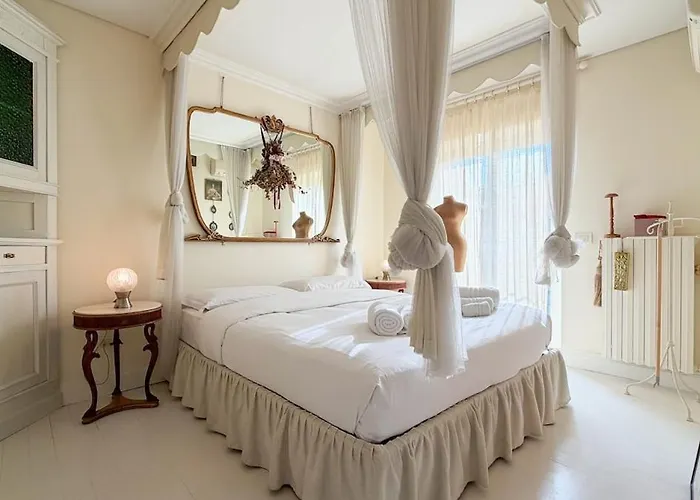 Near Metro Cozy With Terrace & Balcony * Milano