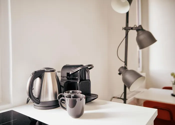 Modern And Strategic 1-br Flat A - Station Apartmán