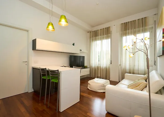 Life - Duomo Cozy Flat - Free Indoor Parking Appartamento