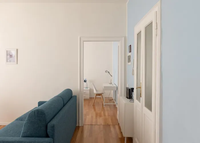 Charming 4 Person Navigli District - Mirable Pm Mailand