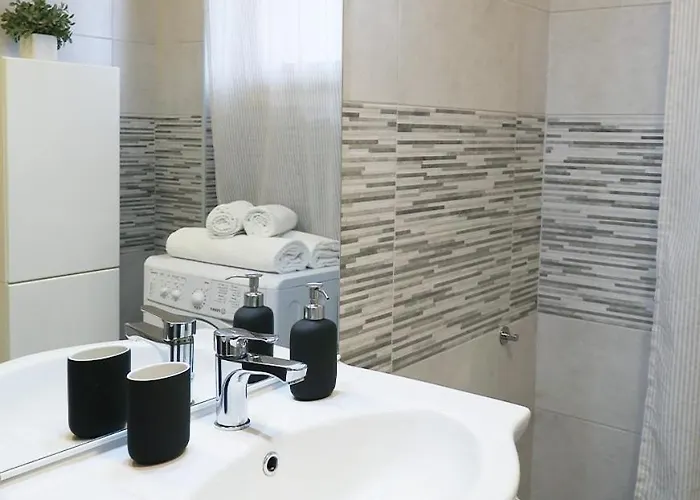 Appartamento Urban House Romolo Garden View - Navigli Milano