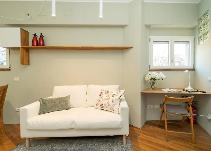 Cozy With Ac & Wifi Apartment *