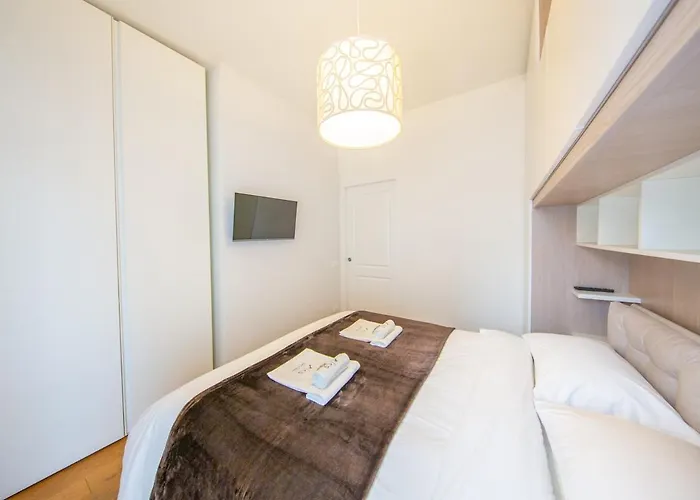 Luxurious 1bdr In Life, Sleeps 4 *