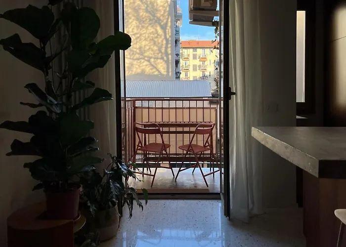 Botanical Modernist - Milanese Living מילאנו