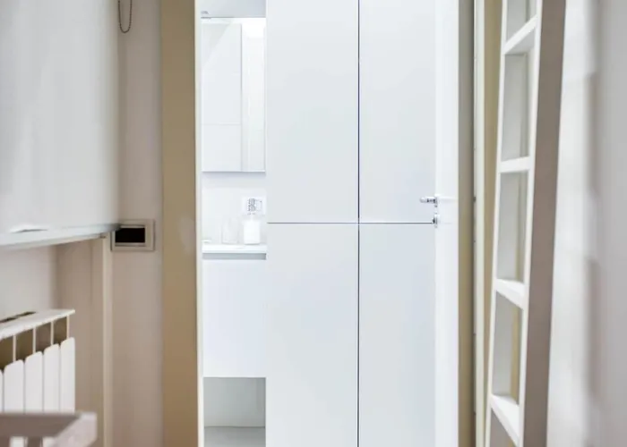 Easylife - - Montenero 10 - Porta Romana Appartement