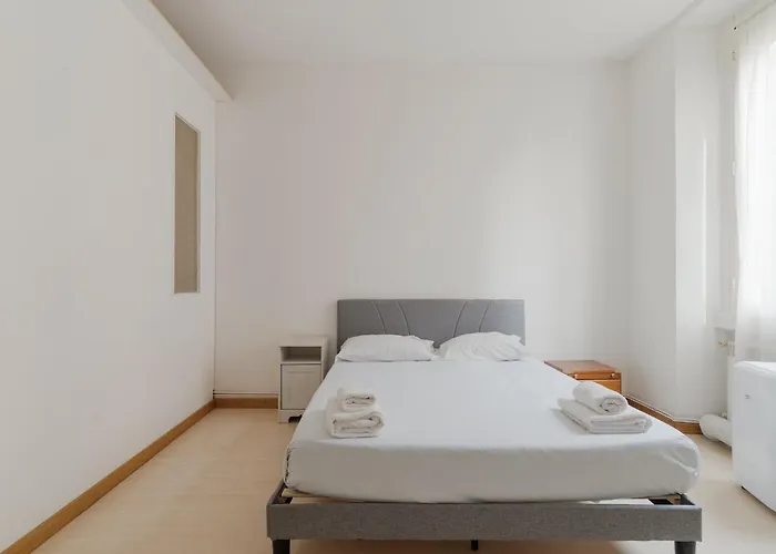 公寓 Guesthost - Cozy Near Mm1 米兰