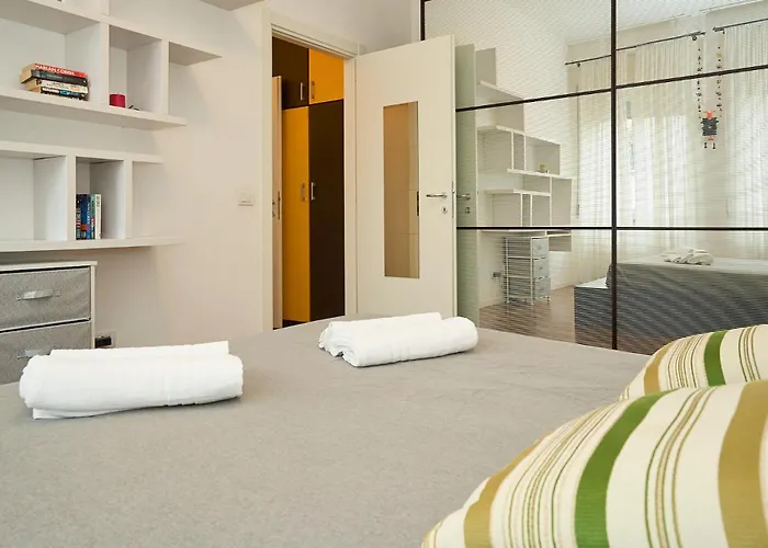 Life - Duomo Cozy Flat - Free Indoor Parking Appartamento Milano