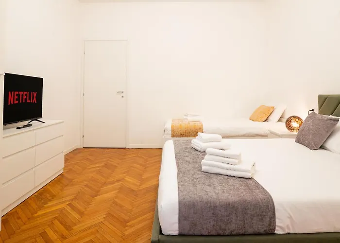 Apartman Ramazzini District - Elegant Flat X8 *