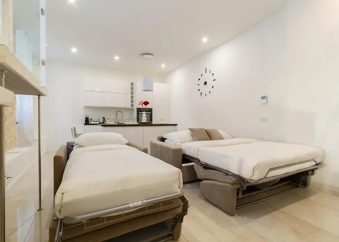 Luxury Porta Venezia Apartment *