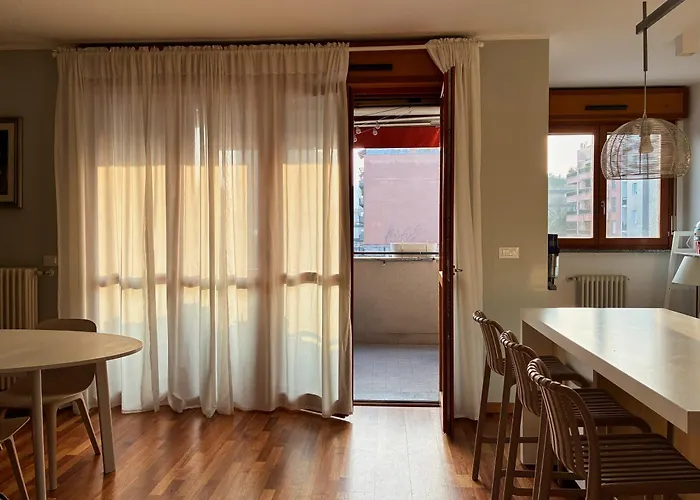 Appartement Elegante - 2 Camere, 2 Bagni, Garage E Balcone Milan