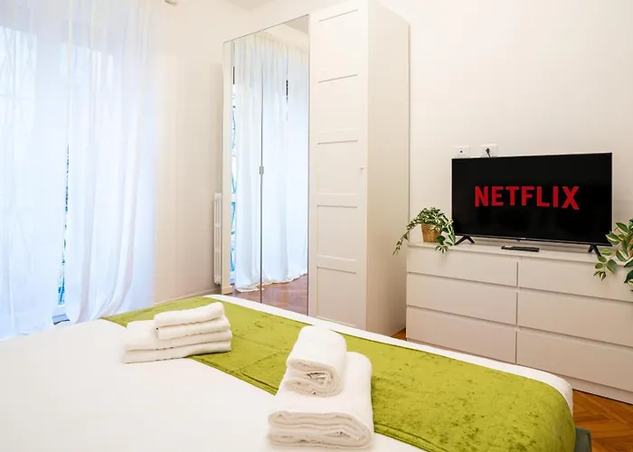 Ramazzini District - Elegant Flat X8 Apartman *