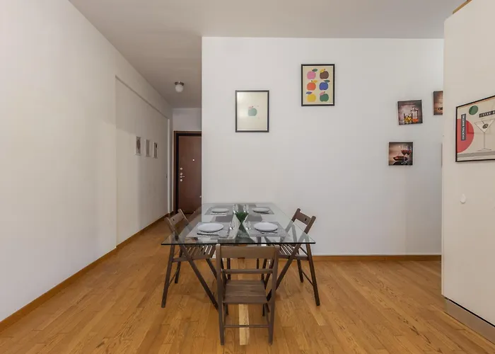 Apartment Casa Losanna, Citylife, Corso Sempione, Milan
