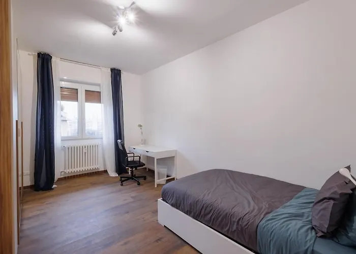 Cinzia's House - 5 Minutes From The Metro * Милан