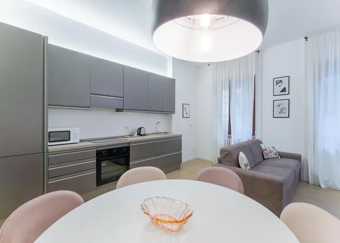 Paganini 4 Exclusive - 2 Bedroom And 2 Bathroom Milano