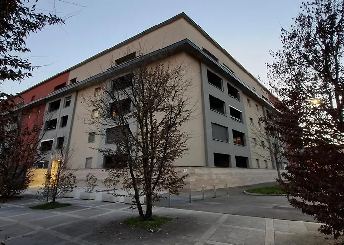 Bright With Terrace And Free Parking Apartment *