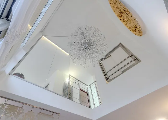 Isola Oasis - Loft With Garden & Free Private Garage Апартаменты Милан