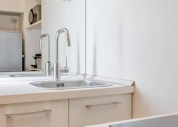 Easylife - - Montenero 10 - Porta Romana Appartement Milaan