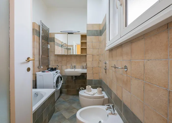 Homelovers Bright And White House Navigli District Apartmán *