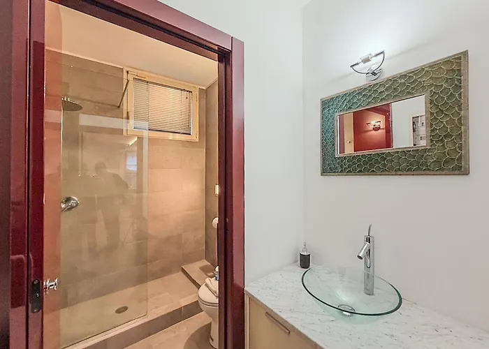 Isola Oasis - Loft With Garden & Free Private Garage * Милан