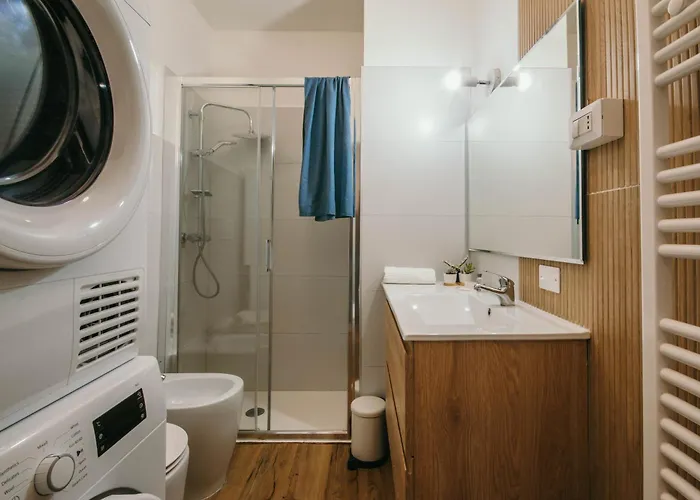Casa De Amicis - Lakeside L&b 3* Milán