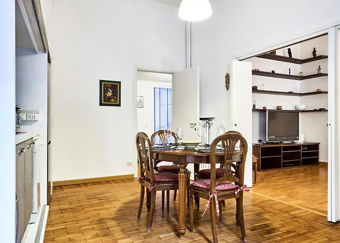 Charming Urban Retreat, Brera - Porta Nuova ミラノ