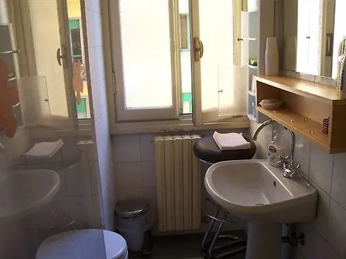 Milan B&B לינה וארוחת בוקר מילאנו