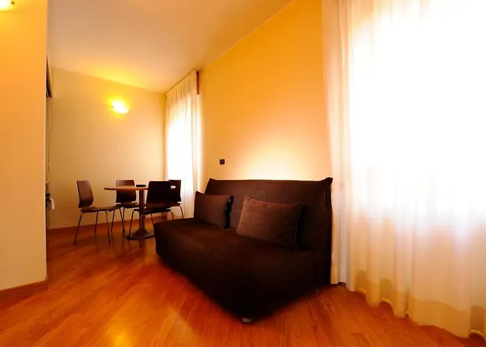 Corvetto Porto Di Mare 4* Milánó
