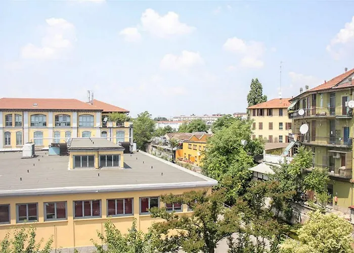 Apollo Hotel 2*