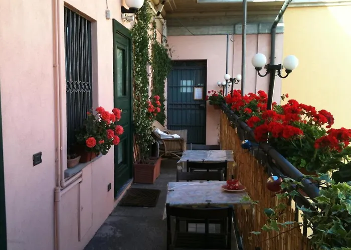 Ripa Del Naviglio Couette-café Milan