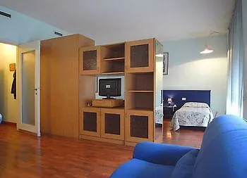 Pola
