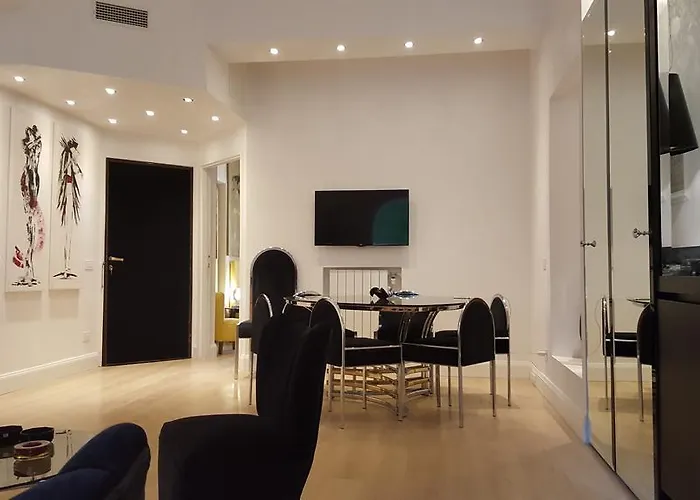 Apartman Bnbutler - Broletto 39 - A Few Steps To The Duomo And La Scala Milánó