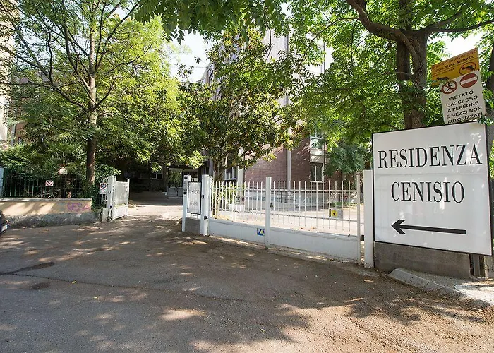 Residenza Cenisio Апарт-отель Милан