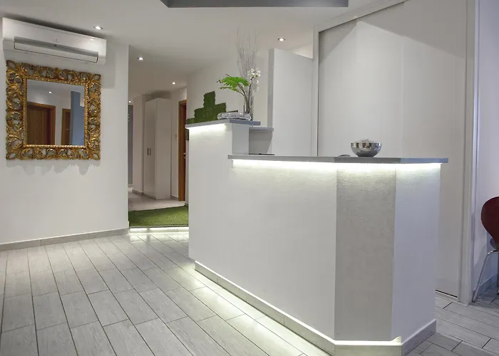 Av Hotel