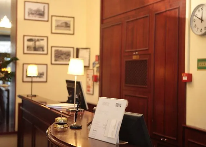 Hotel Genius Downtown 3*