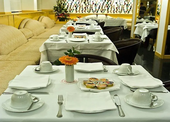 Hotel Qc Porta Romana 4*