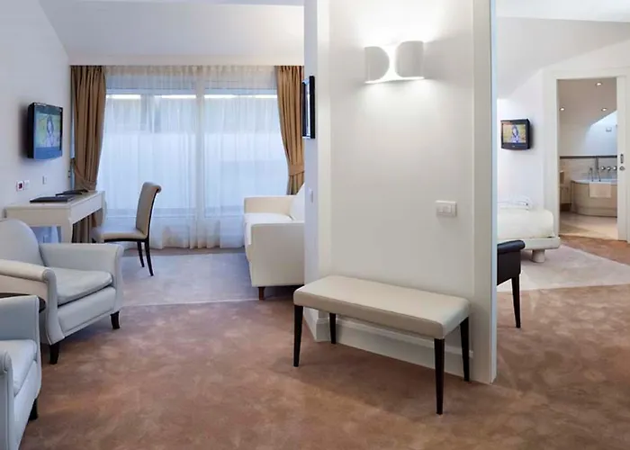 מלון Maison | Esperienze