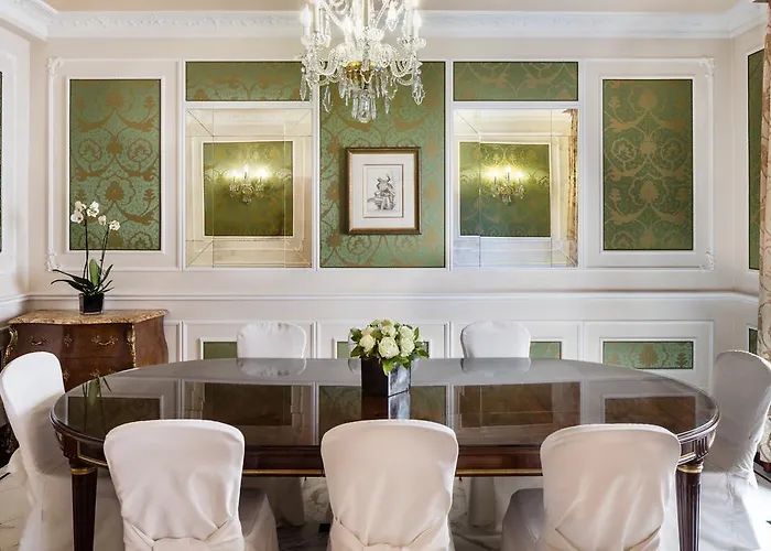 Baglioni Carlton - The Leading Of The World Милан