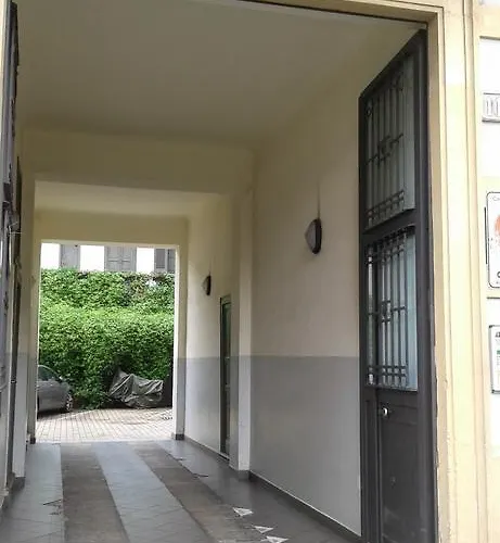 Via Comune Antico Milan