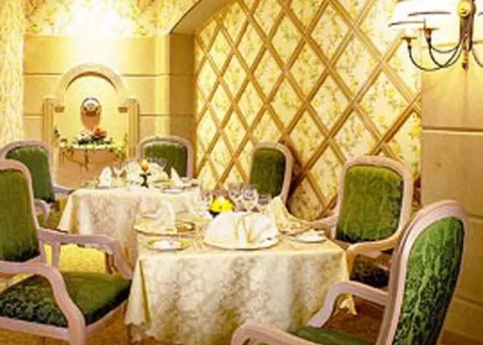 فندق كابيتول ميلانو 4*