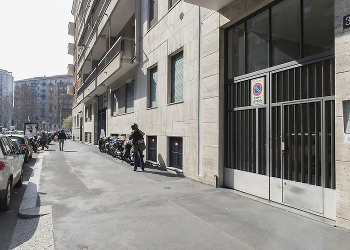 Pied A Terre Sant'agostino Lägenhet Milano