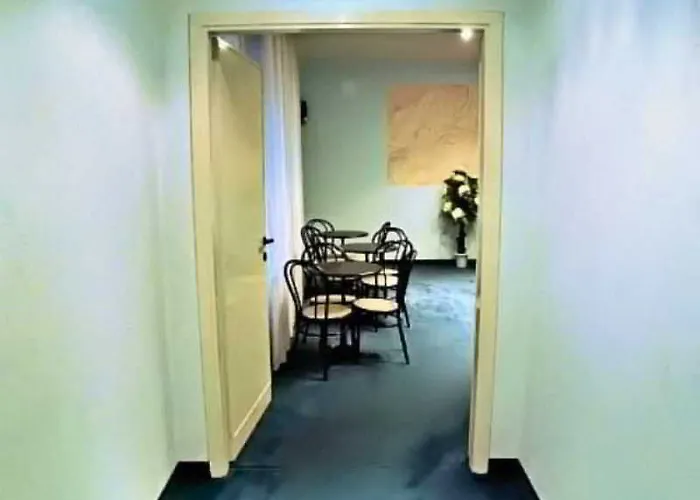 Отель Midtown Милан