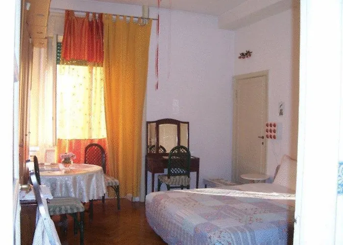 לינה וארוחת בוקר Milan B&B
