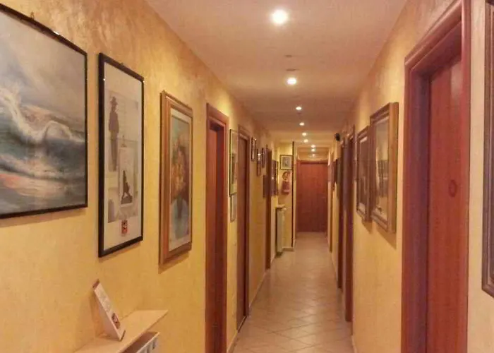 Arco Romana 3*