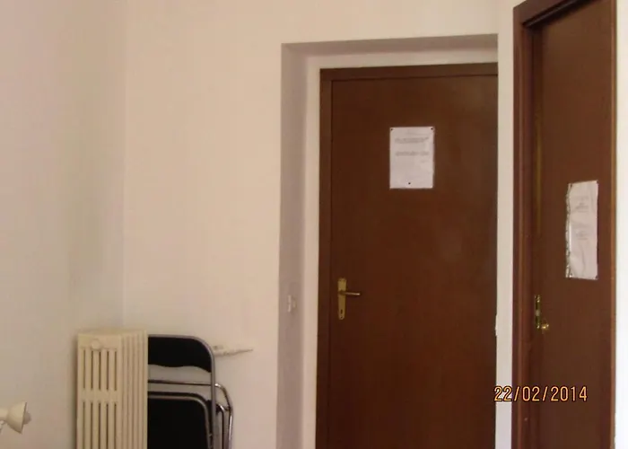 Gambara Hotell *
