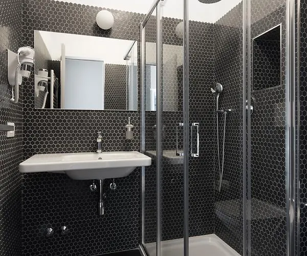 Hostel Babila & Bistrot *