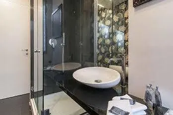 Royal Suites Szálloda